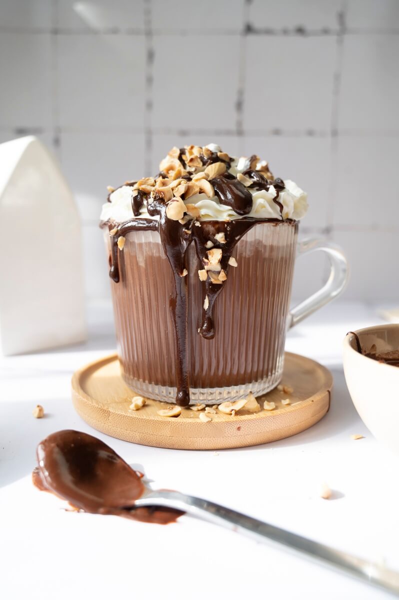 Chokolade-hasselnødder »Baileys-stil« mocktail