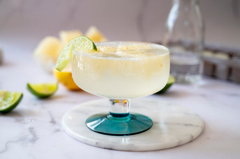 Margarita med citron- og limeisterninger